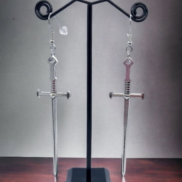 Excalibur Silver Metal Kings Sword Earrings Dagger Medieval Gothic Festival NEW - Picture 9 of 9